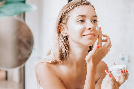 PRENDRE LE TEMPS DE (RE)DÉFINIR SA ROUTINE BEAUTÉ NATURELLE